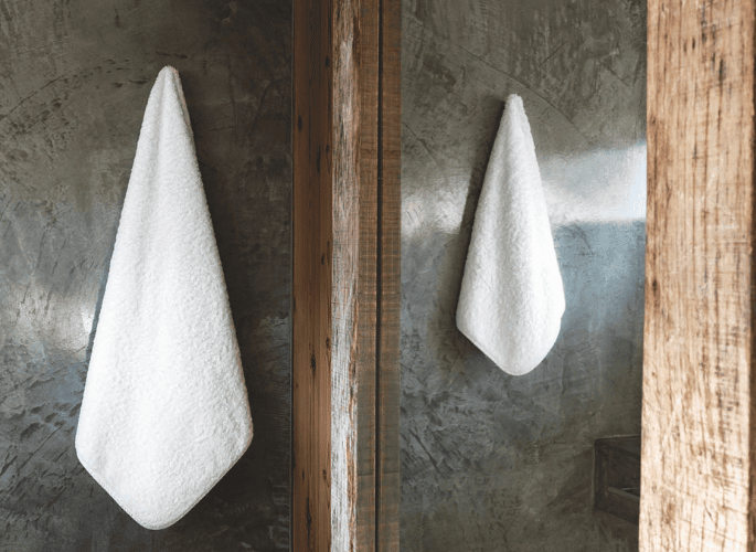 A-luxury-white-interior-towel-for-superyachts-luxury-spas-and-home