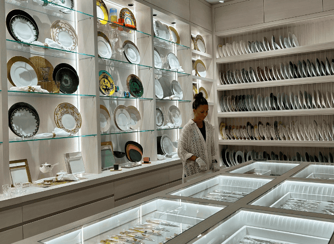 The-Glancy-Fawcett-Luxury-Abu-Dhabi-UAE-Showroom-Featuring-Luxury-Products-Tableware-Linens-Accessories-For-Superyachts-Homes-Private-Aircraft